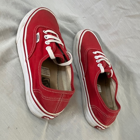 Vans unisex men’s size 6 / women’s 7 1/2 - 24 cms Classic Red Canvas Sneakers - Picture 13 of 15
